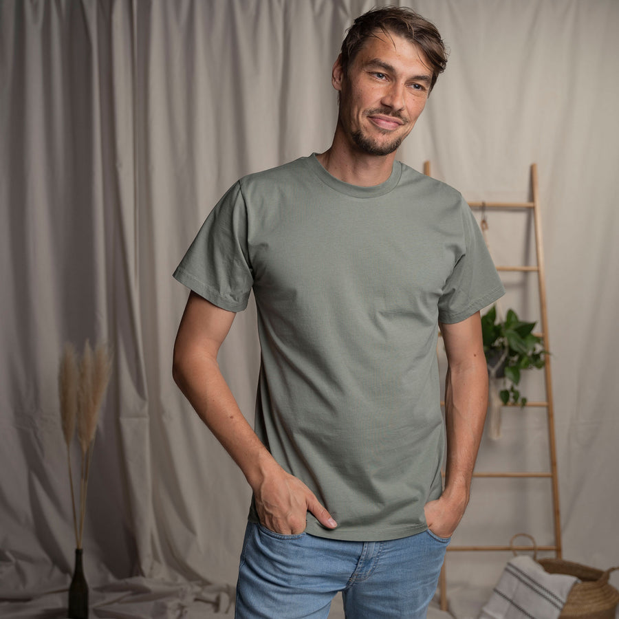 Vred - Oversized, unisex T-Shirt aus Biobaumwolle, Salbei