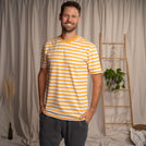 Vrederiko - Regular Fit T-Shirt aus Biobaumwolle, Senf/Weiß