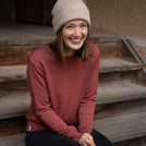 Vrenja - Klassischer Strickpullover aus Biobaumwolle, Hibiskus