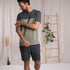 Olav - Classic Fit Colourblock T-Shirt aus Biobaumwolle, Tannengrün/Salbei