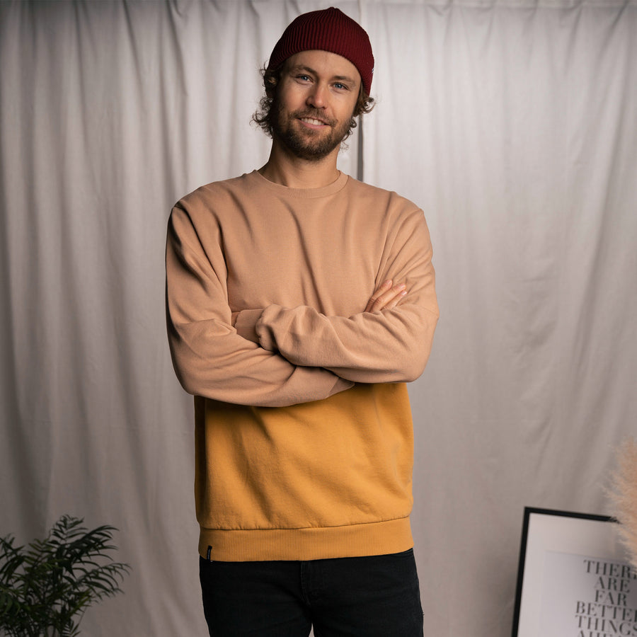 Vindus - Regular Fit Colourblock Sweater aus Biobaumwolle, Beige/Senf