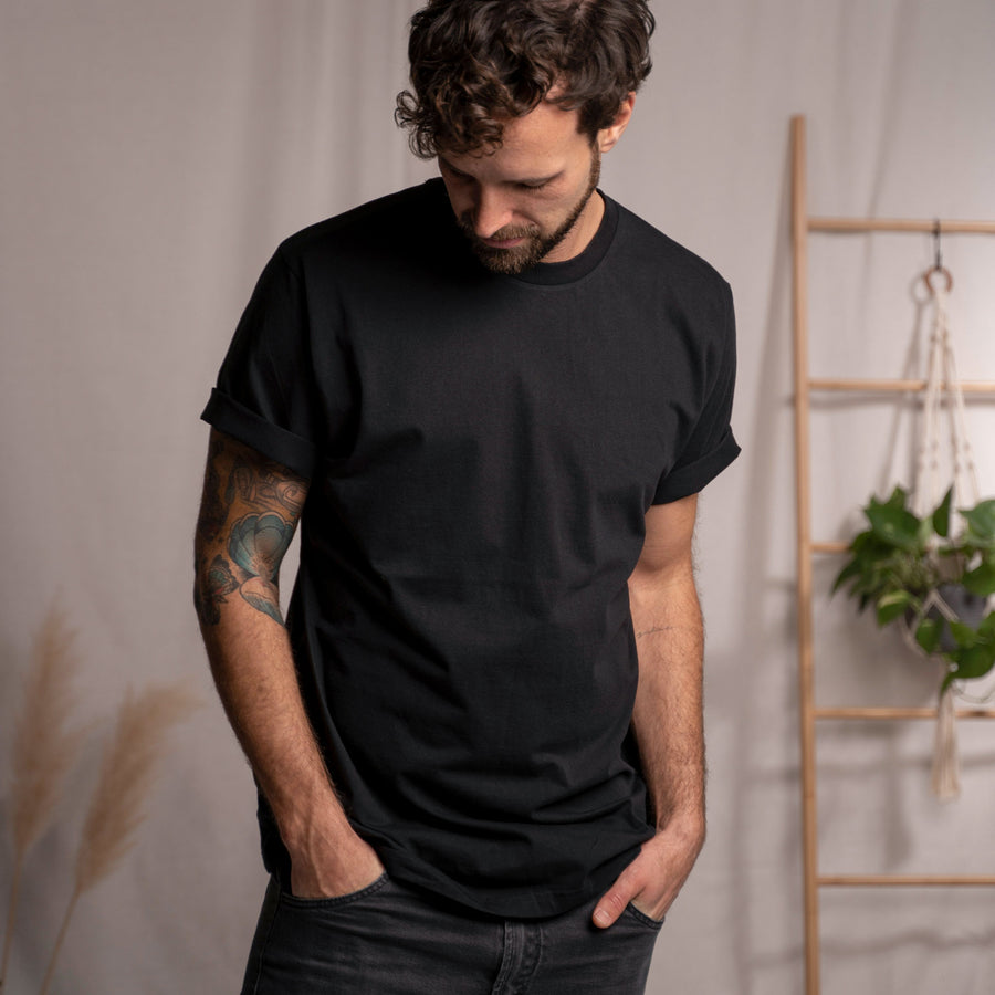 Vred - Oversized, unisex T-Shirt aus Biobaumwolle, Schwarz