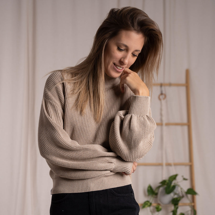 Alva, Strickpullover mit Stehkragen aus Biobaumwolle, Beige