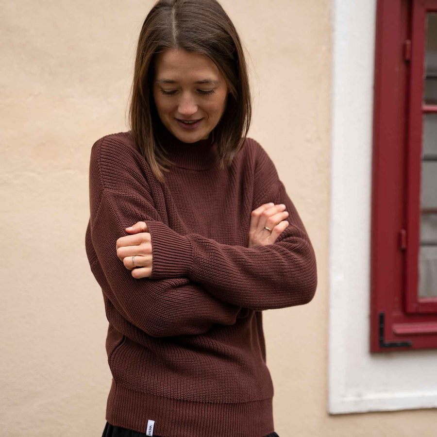 Alva - Strickpullover mit Stehkragen aus Biobaumwolle, Weinrot