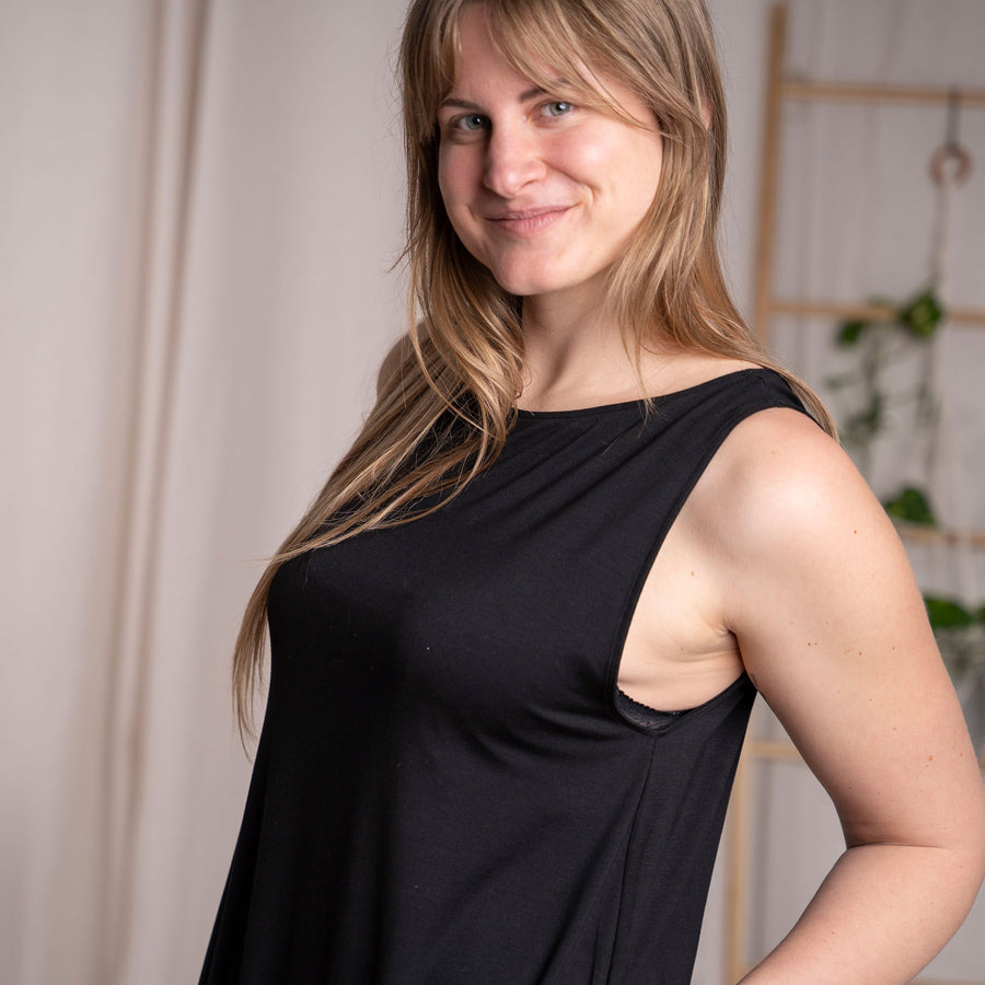 Avrodite - Trägerkleid aus Tencel, Schwarz