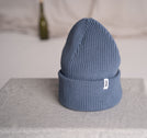 Avriel - Fisherman Beanie aus Biobaumwolle, Rauchblau