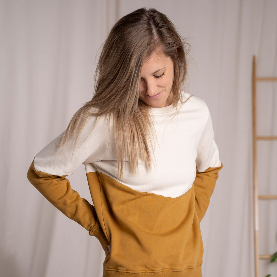 Elvie - Sweater aus Biobaumwolle, Goldbraun/Ecru