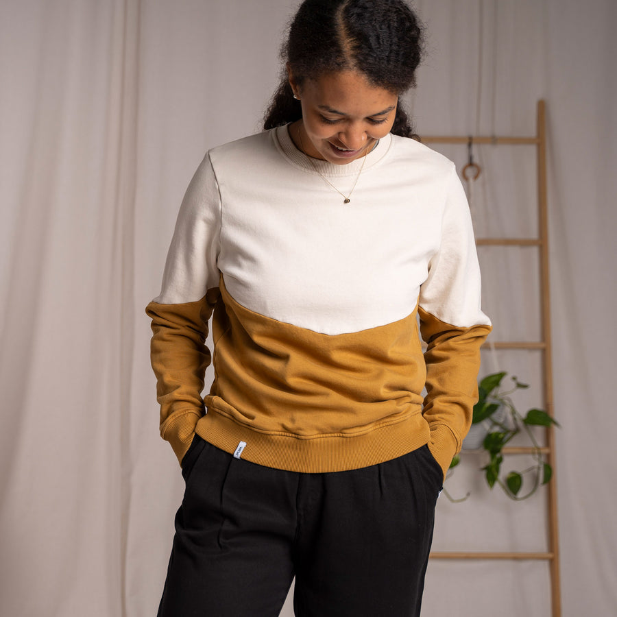 Elvie - Sweater aus Biobaumwolle, Goldbraun/Ecru