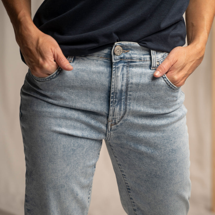 Loose Jeans aus Biobaumwoll-Mix, Hellblau washed