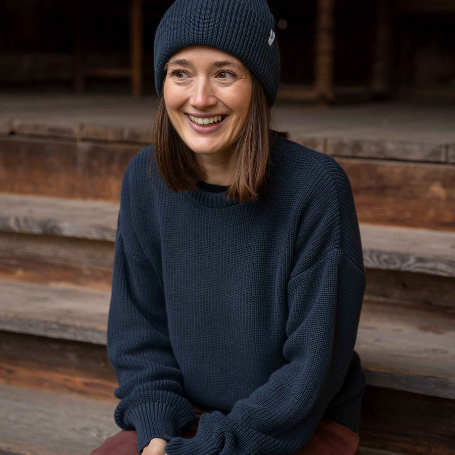 Livia - Oversized Strickpullover aus Biobaumwolle, Blueberry