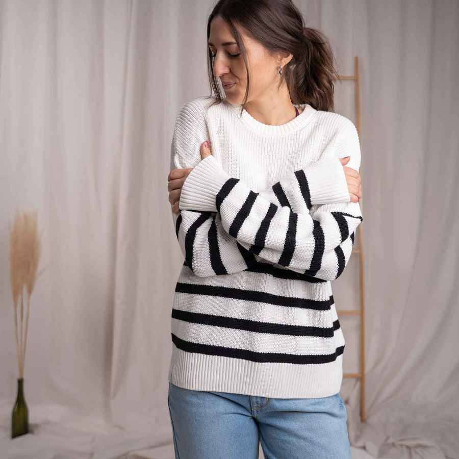 Livia - Oversized Strickpullover aus Biobaumwolle, Weiß/Schwarz