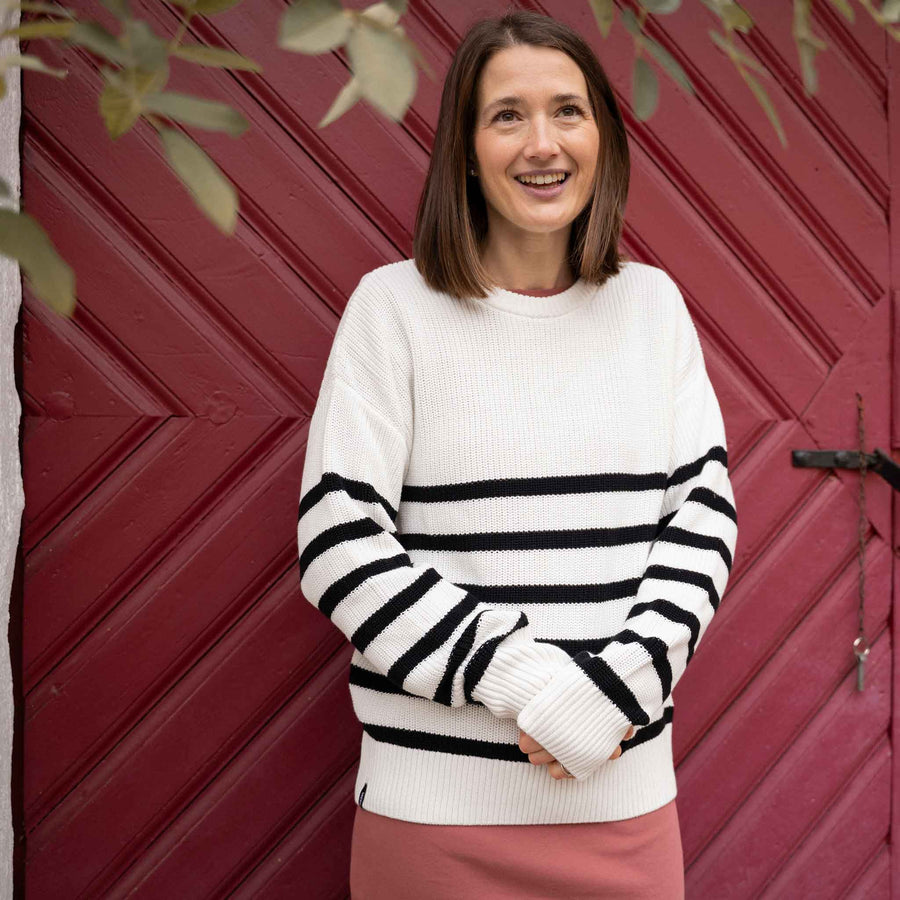 Livia - Oversized Strickpullover aus Biobaumwolle, Weiß/Schwarz
