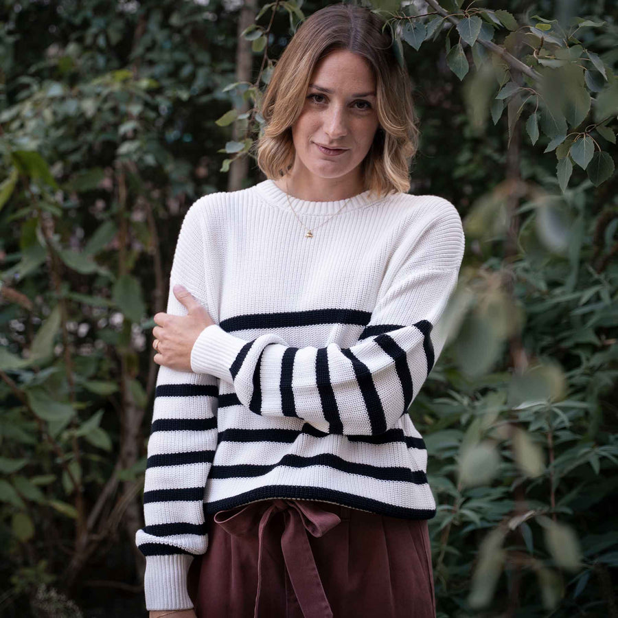 Livia - Oversized Strickpullover aus Biobaumwolle, Weiß/Schwarz