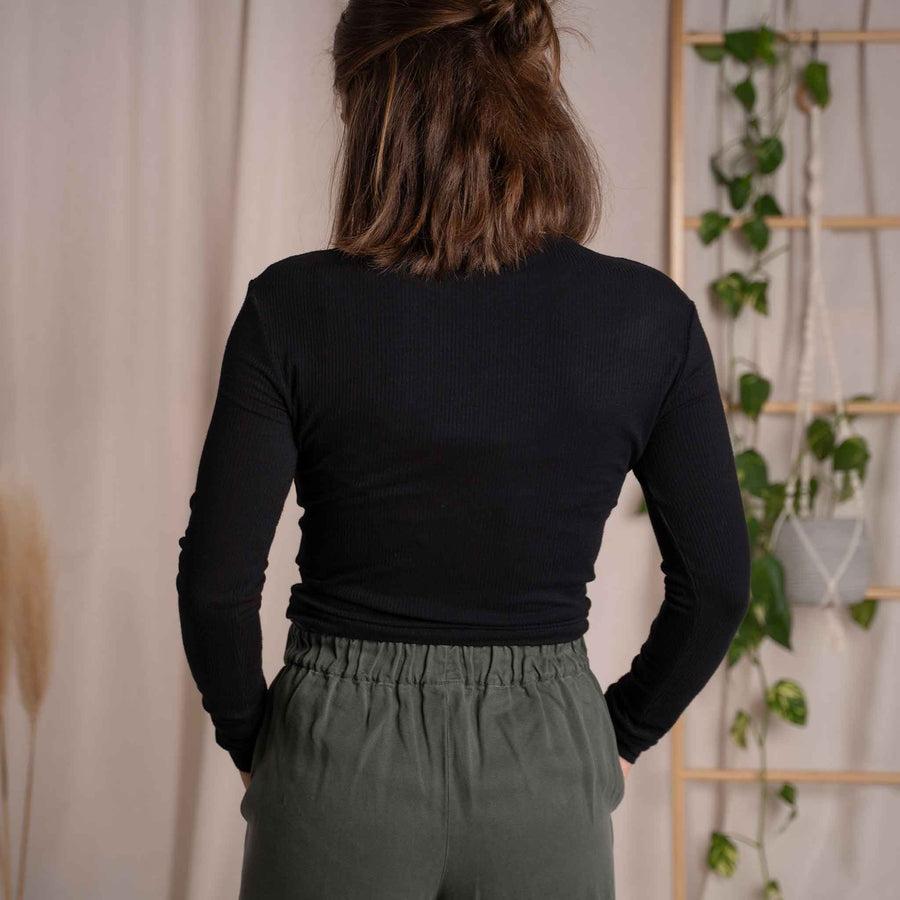Merve - Crop Longsleeve aus Bambus, Schwarz