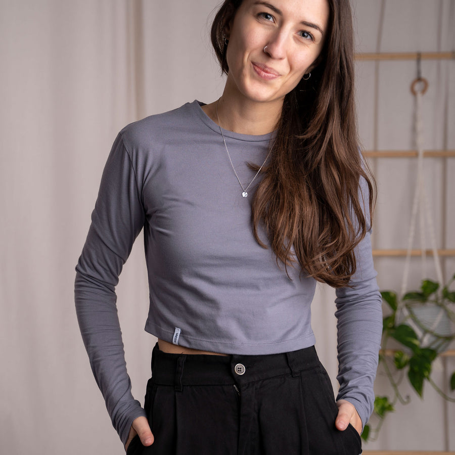 Merve, Crop Longsleeve aus Biobaumwoll-Mix, Graublau