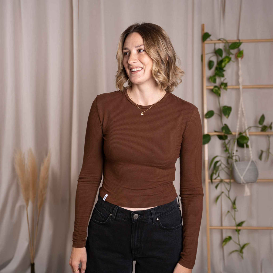 Merve - Crop Longsleeve aus Bambus, Kastanie