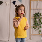 Mini Pvau - Kinder Sweater aus Biobaumwolle, Senfgelb/Rosa