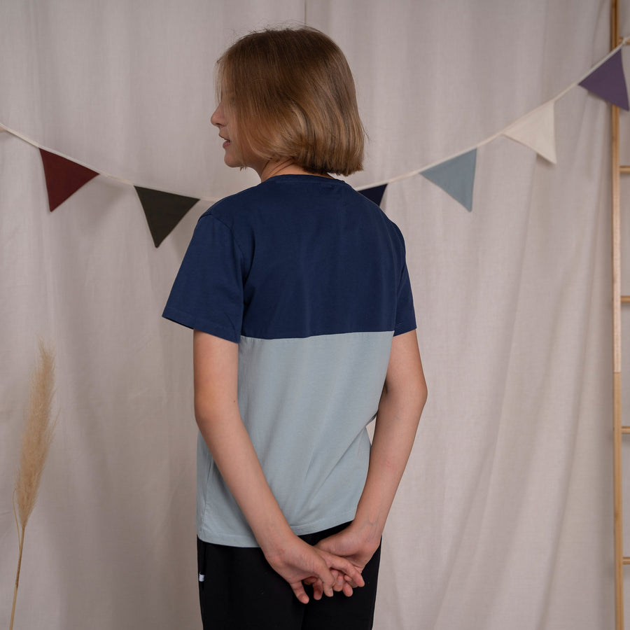 Mini Vuchs - Colorblock T-Shirt aus Biobaumwolle, Dunkelblau/Hellblau