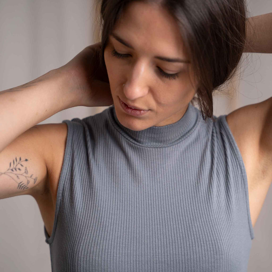Ovelia - Neck-Top aus Bambus, Blaugrau