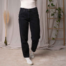 Stevanie - Boyfriend Jeans aus Biobaumwolle, Schwarz