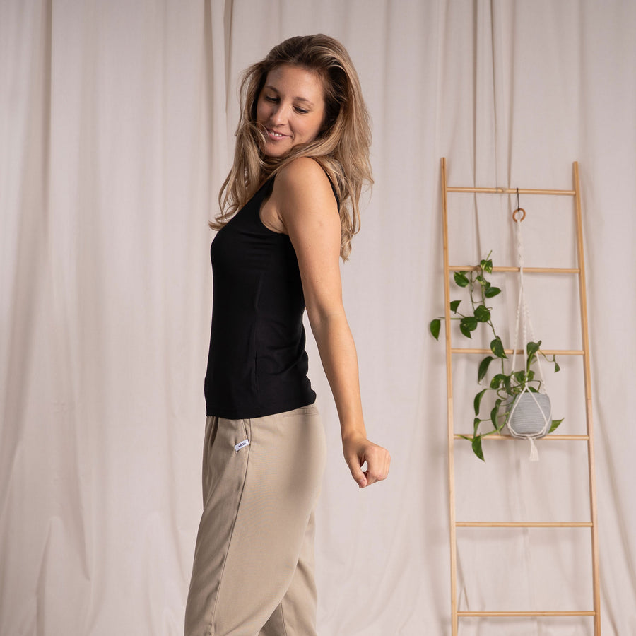 Svenja - Trägertop aus Tencel, Schwarz