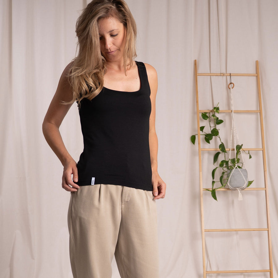 Svenja - Trägertop aus Tencel, Schwarz