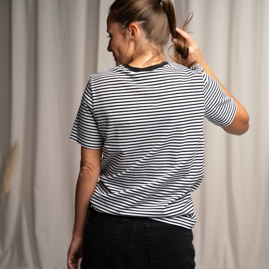Vanny - gestreiftes T-Shirt aus Biobaumwolle, Schwarz/Weiß