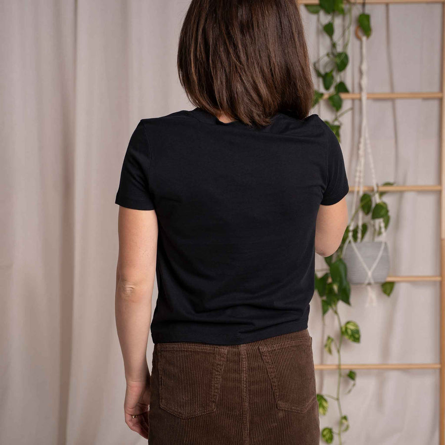 Veli - Crop T-Shirt aus Tencel-Mix, Schwarz