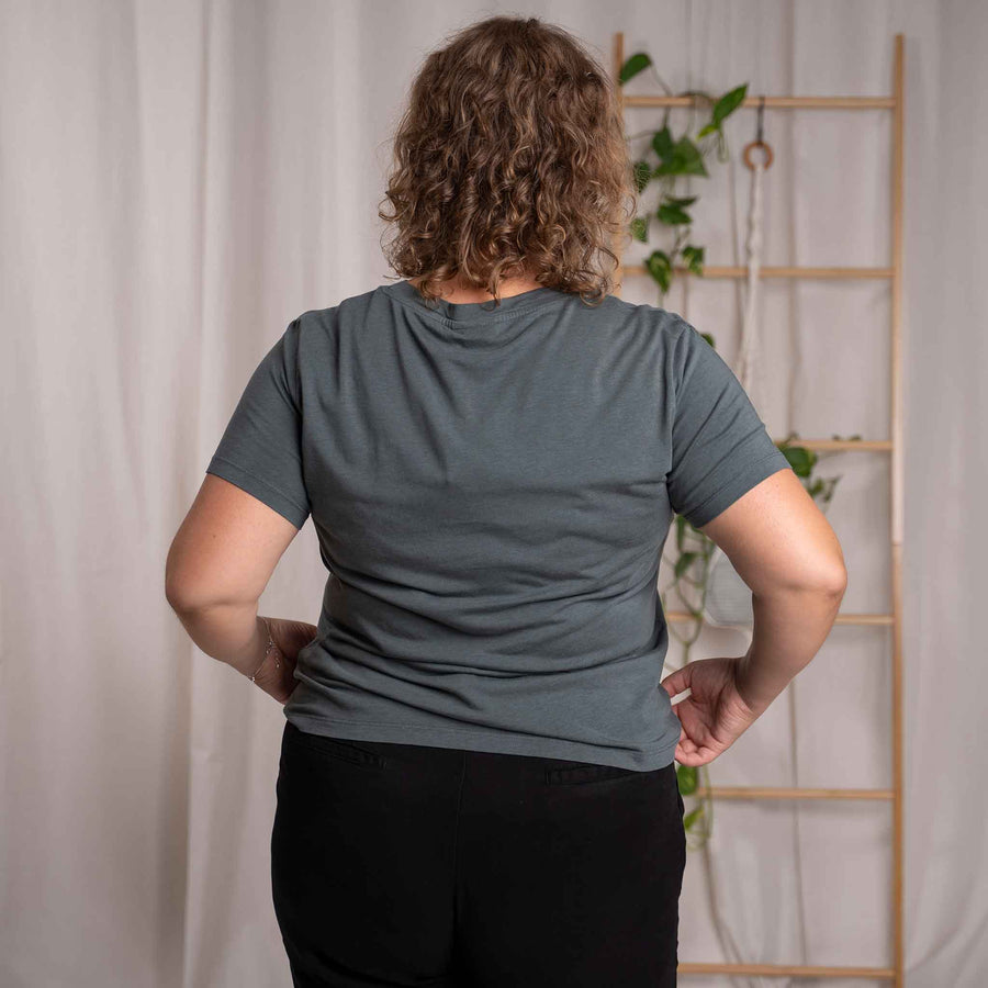 Veli - Crop T-Shirt aus Tencel-Mix, Tannengrün