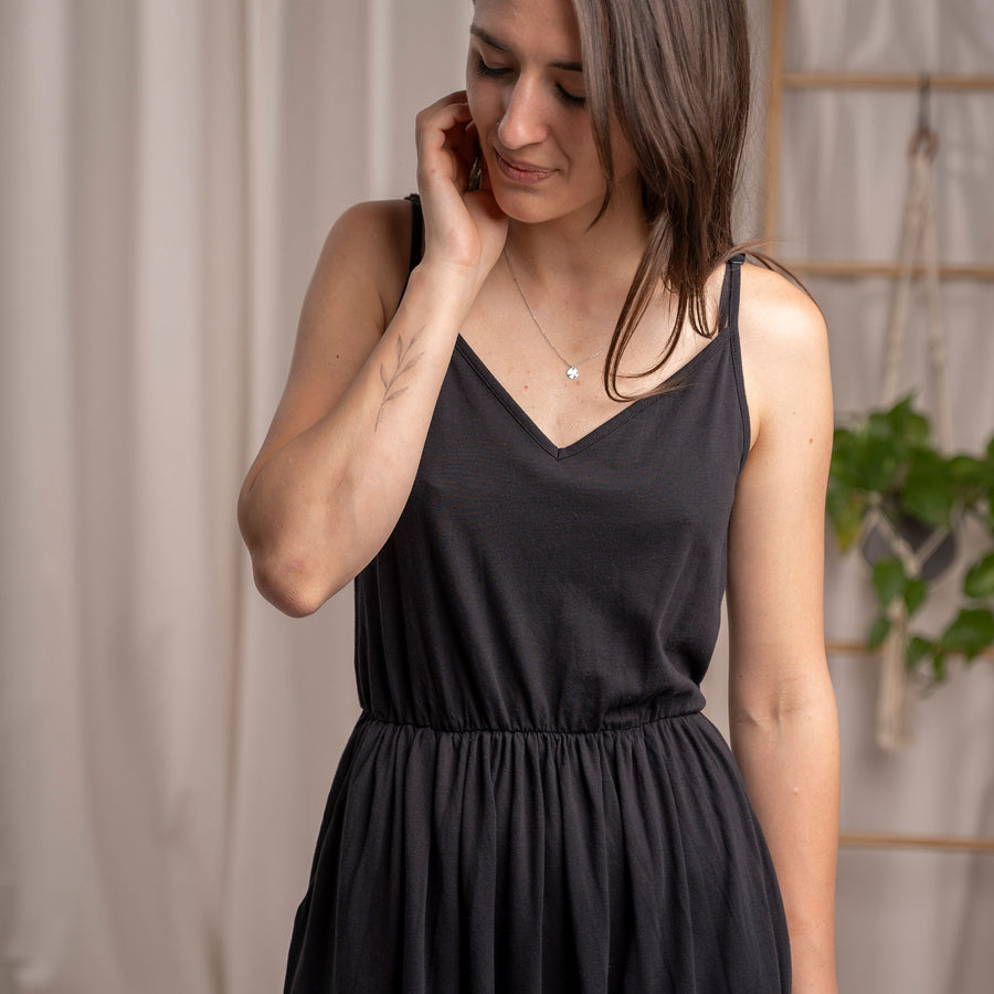 Veodora - Trägerkleid aus Tencel-Mix, Schwarz