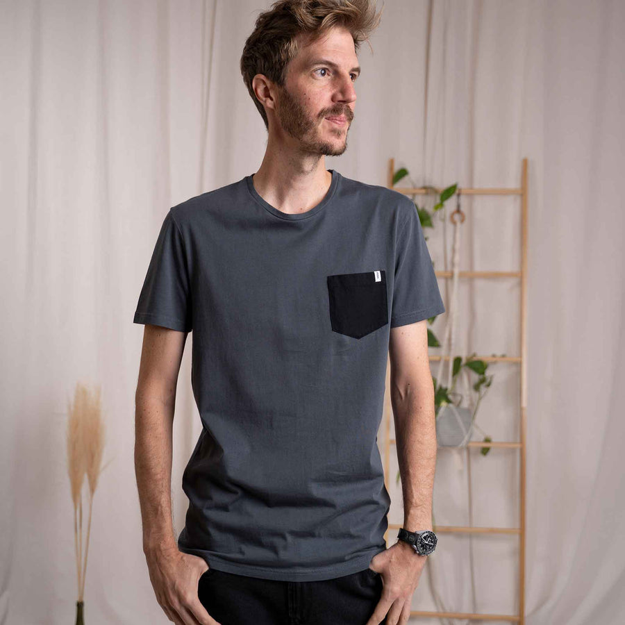 Vilip - Classic Fit T-Shirt mit Brusttasche aus Biobaumwolle, Grau/Schwarz