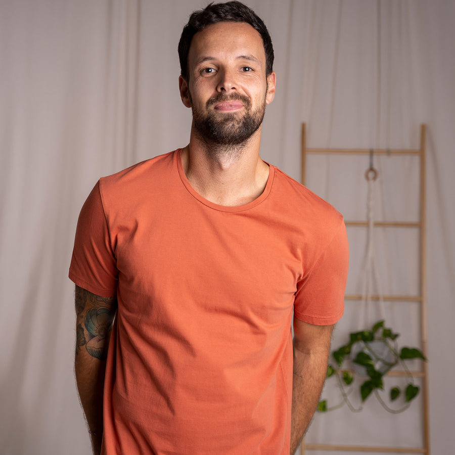 Vinn - Classic Fit T-Shirt aus Biobaumwolle, Clay