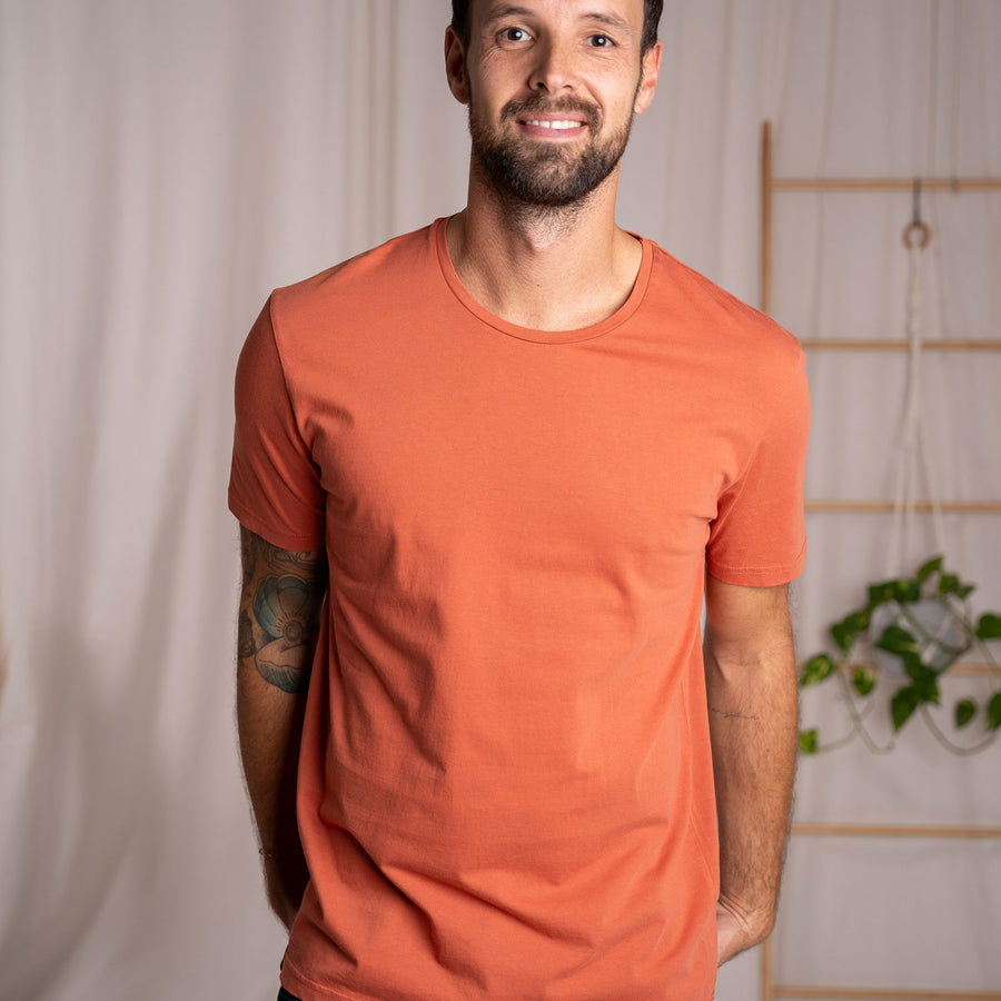 Vinn - Classic Fit T-Shirt aus Biobaumwolle, Clay