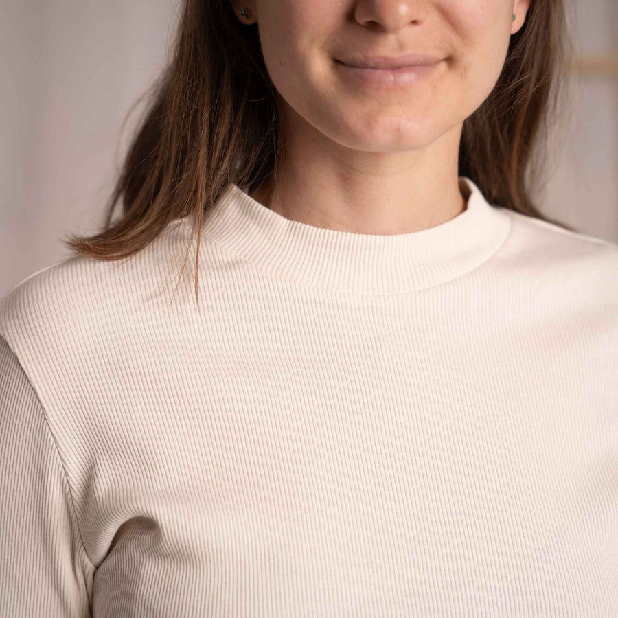 Viyola - Turtle Neck Longsleeve aus Biobaumwolle, Ecru