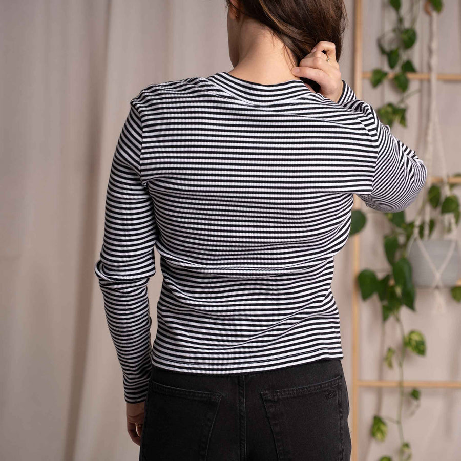 Viyola - Turtle Neck Longsleeve aus Biobaumwolle, Gestreift S/W