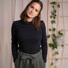 Viyola - Turtle Neck Longsleeve aus Biobaumwolle, Schwarz