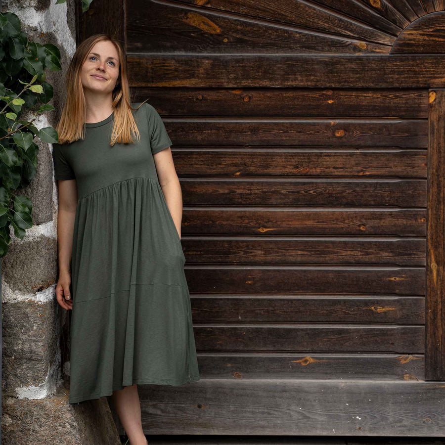 Vleurelle - Midi Kleid aus Bambus, Olive