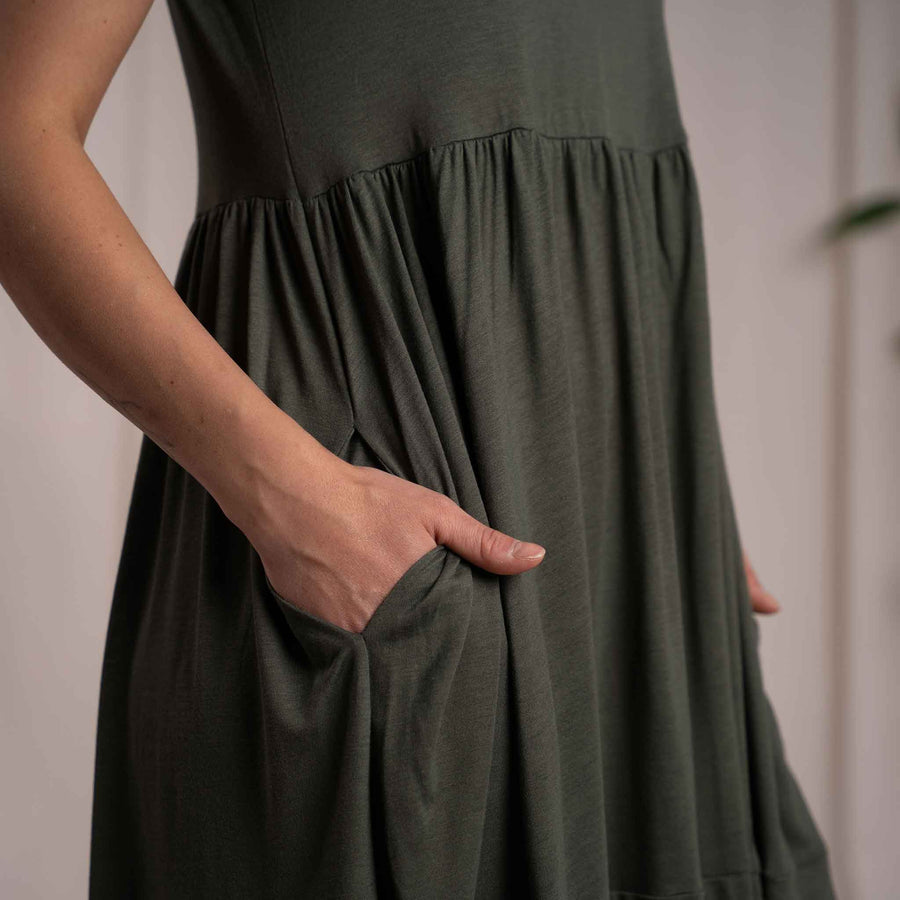 Vleurelle - Midi Kleid aus Bambus, Olive