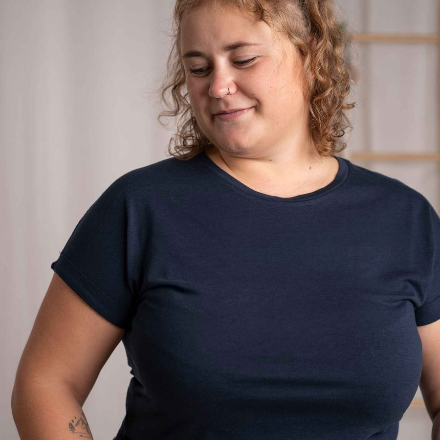 Vranziska - Kimono T-Shirt aus Tencel-Mix, Navy