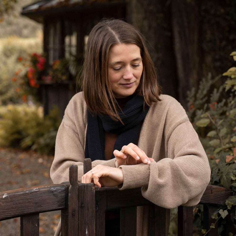 Vreda - Strick Cardigan aus Biobaumwolle, Camel