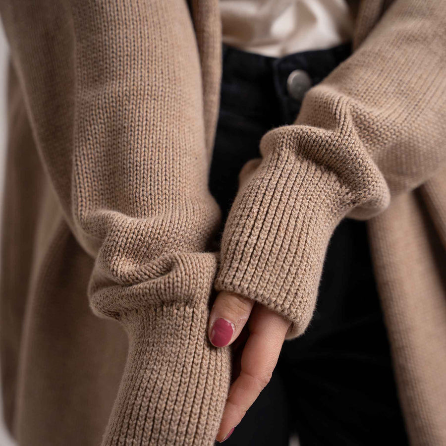 Vreda - Strick Cardigan aus Biobaumwolle, Beige