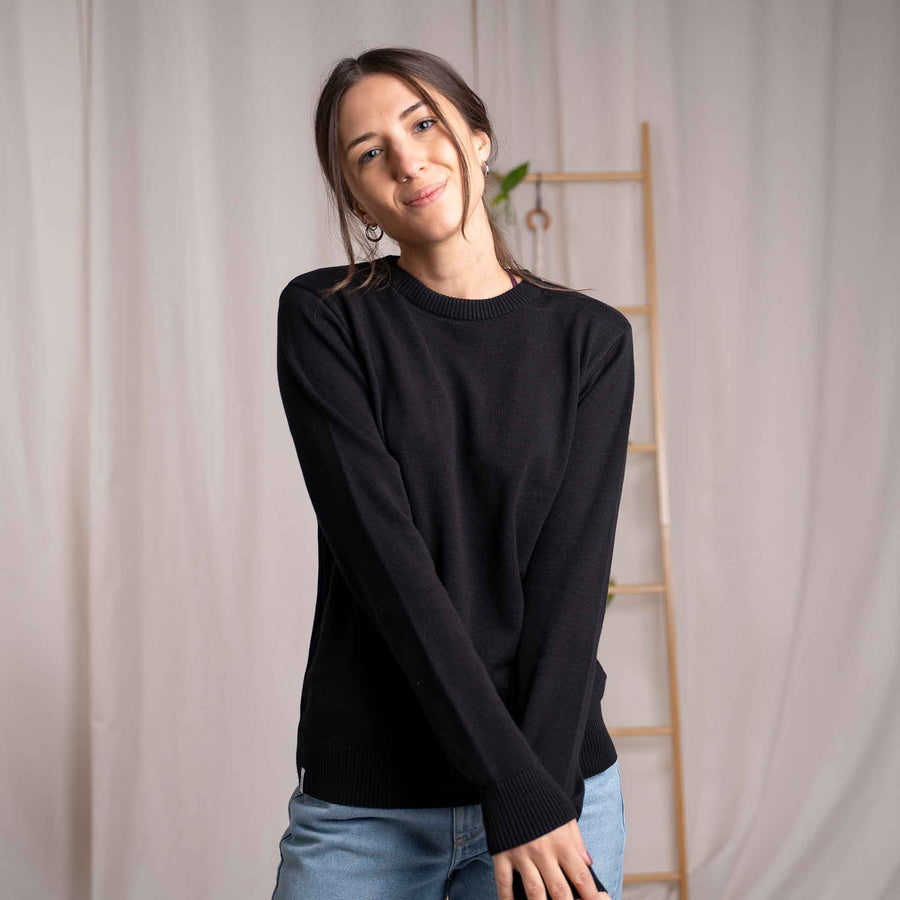 Vrenja - Klassischer Strickpullover aus Biobaumwolle, Schwarz