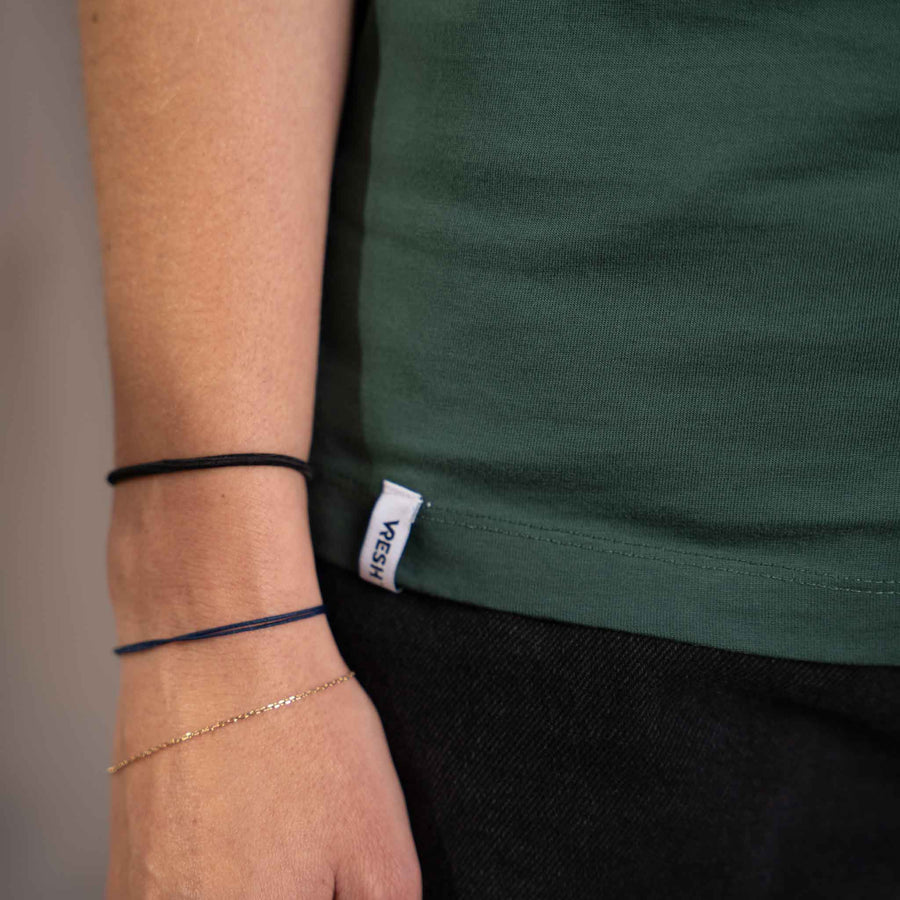 Vroni - V-Neck T-Shirt aus Biobaumwolle, Dunkelgrün