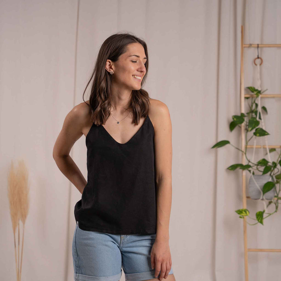 Vuchsia - Trägertop aus Tencel, Schwarz