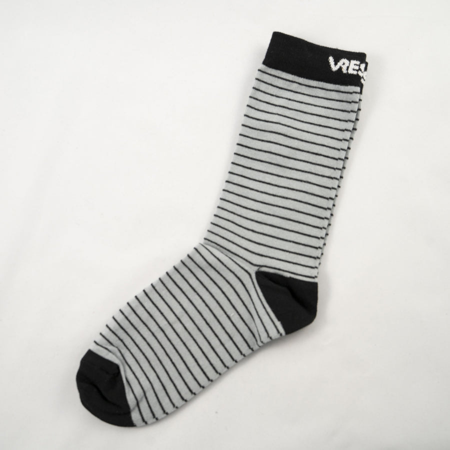 Stripes - Socken aus Biobaumwoll-Mix, Schwarz/Grau